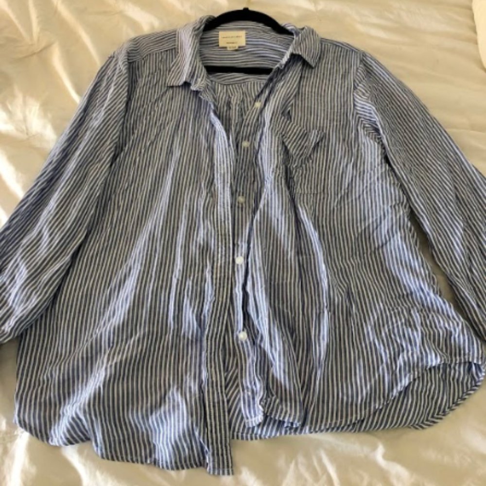 NEW WITHOUT TAGS American Eagle Long Sleeve Boyfriend Button Down 1X